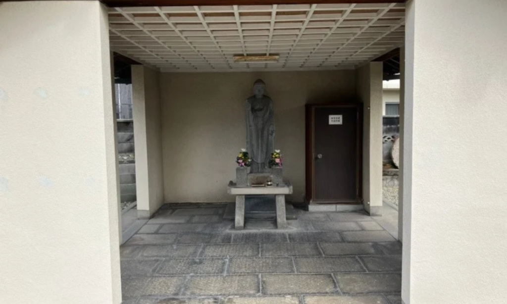 若草霊園（尼崎市）お墓じまい　大阪石材兵庫神戸支店